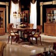 Vicent Montoro, classic dining table fron Spain, classic dining rooms.